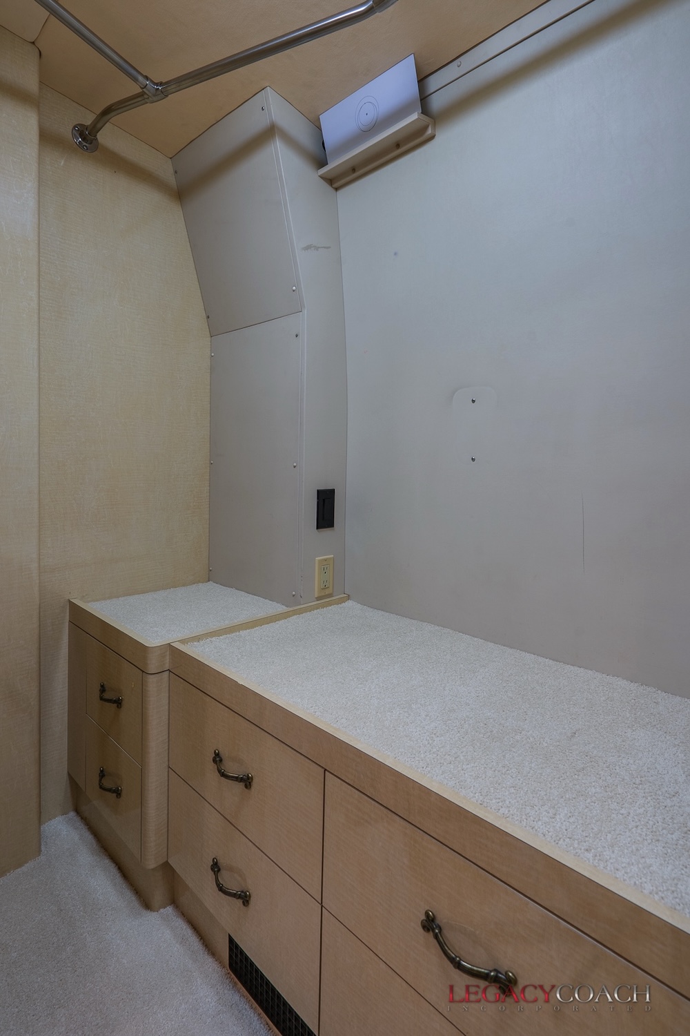 2006 Prevost Marathon H3-45 For Sale