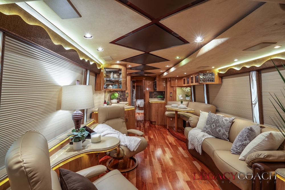 2006 Prevost Marathon H3-45 For Sale