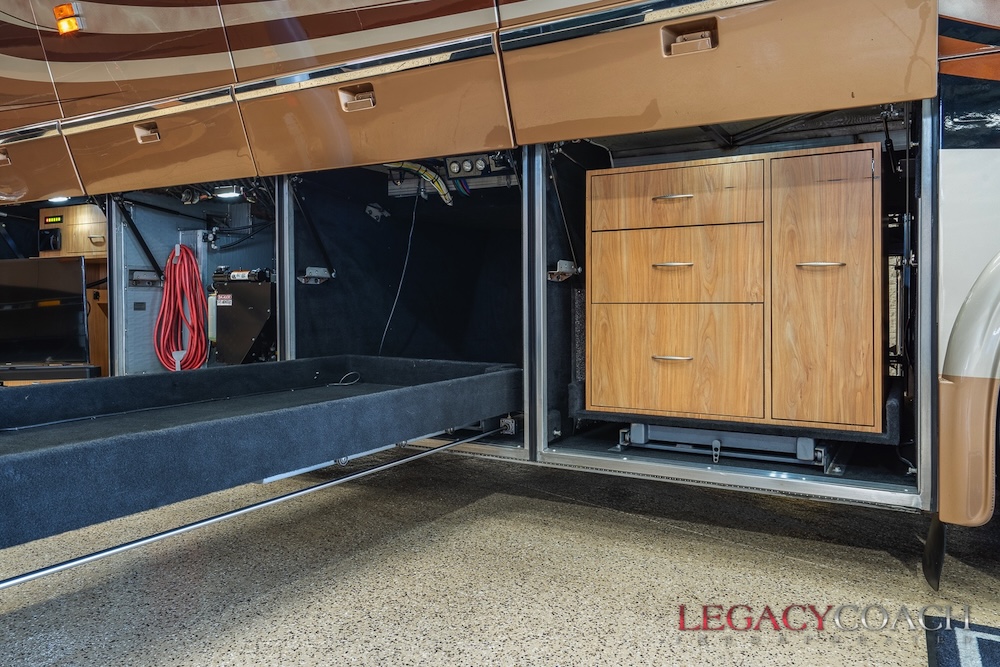 2006 Prevost Marathon H3-45 For Sale