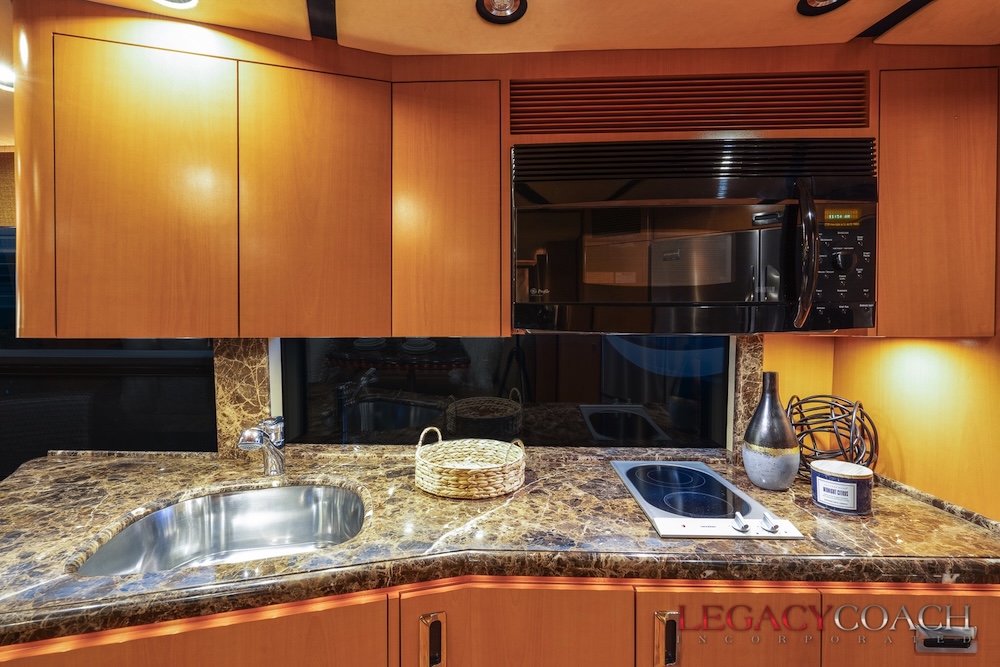 2006 Prevost Marathon H3-45 For Sale