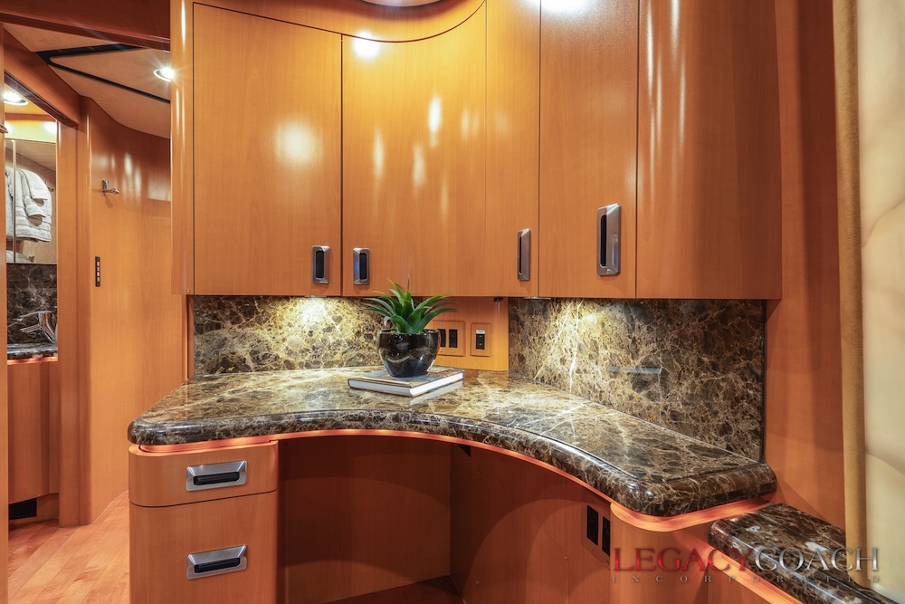 2006 Prevost Marathon H3-45 For Sale