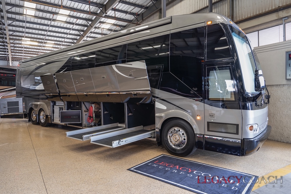 2006 Prevost Marathon H3-45 For Sale