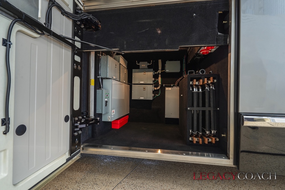 2006 Prevost Marathon H3-45 For Sale