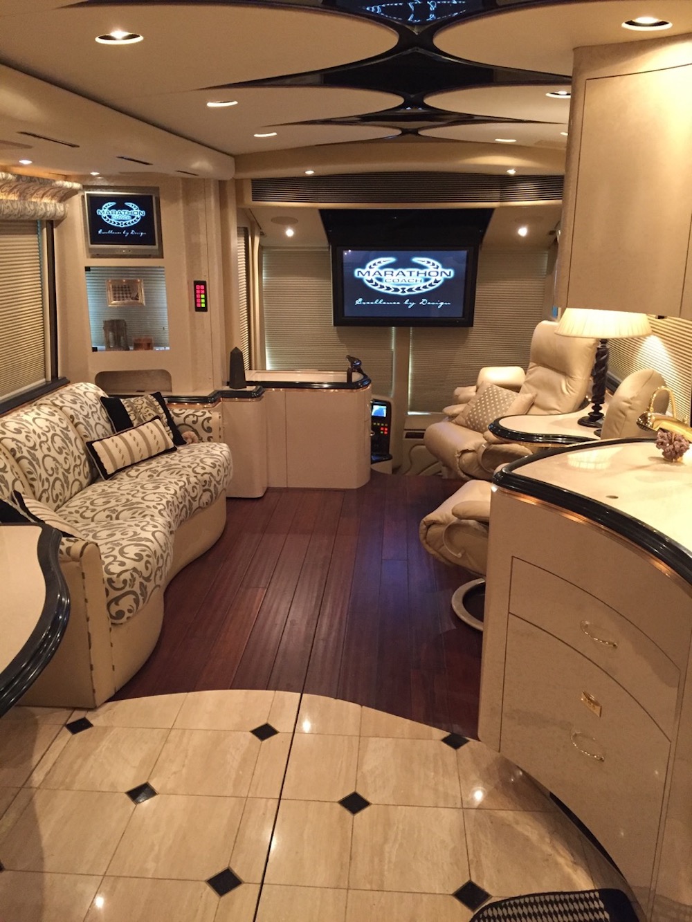 2006 Prevost Marathon H3-45 For Sale