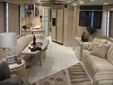 2006 Prevost Marathon XLII For Sale