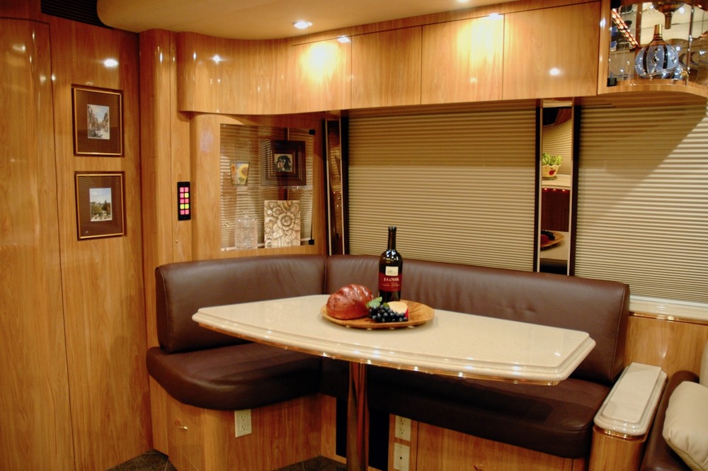 2006 Prevost Marathon XLII For Sale