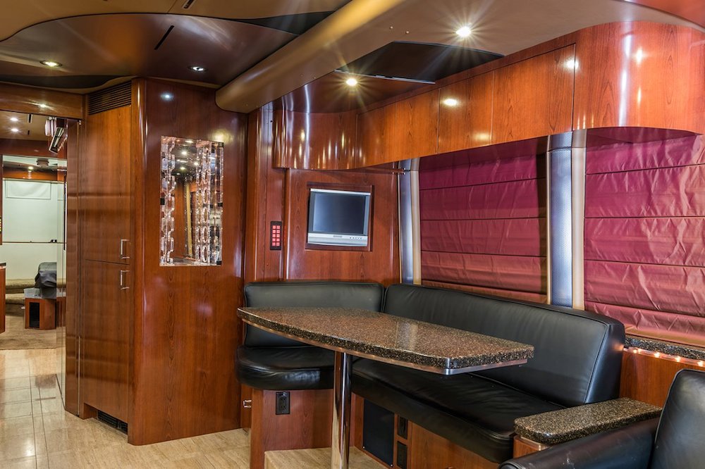 2006 Prevost Marathon XLII For Sale