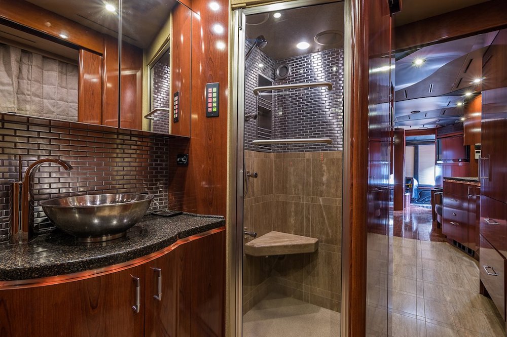 2006 Prevost Marathon XLII For Sale