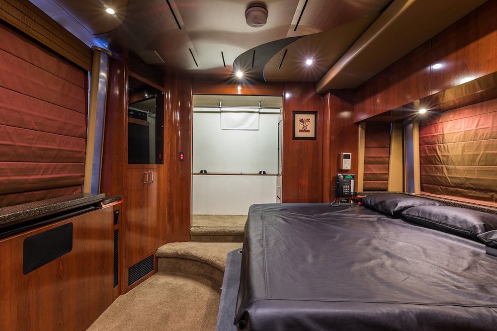 2006 Prevost Marathon XLII For Sale