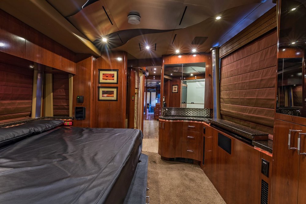 2006 Prevost Marathon XLII For Sale