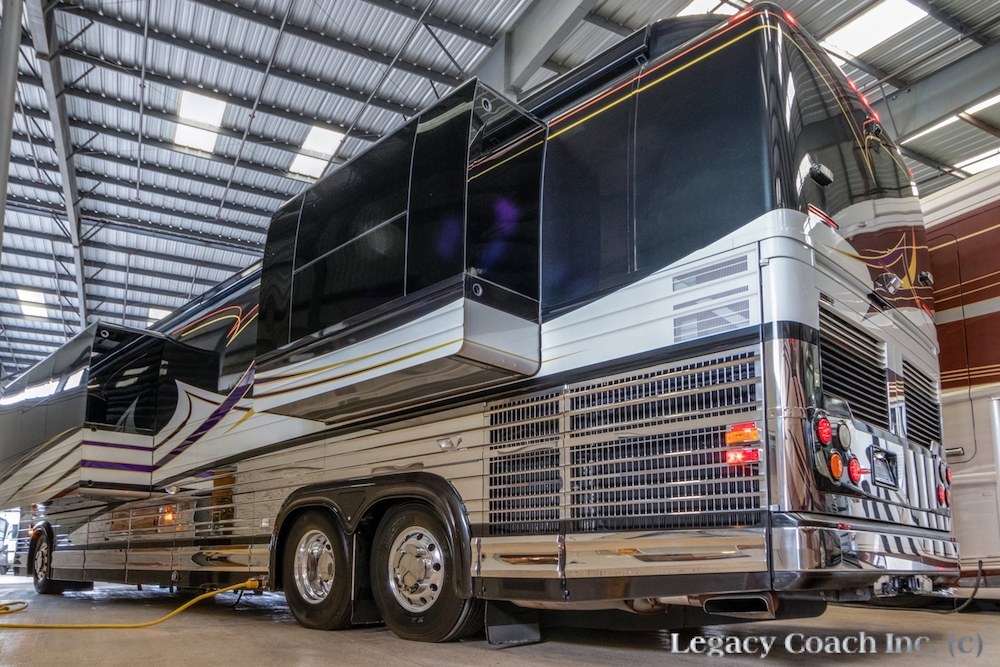 2006 Prevost Marathon XLII For Sale