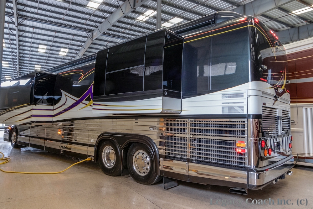 2006 Prevost Marathon XLII For Sale