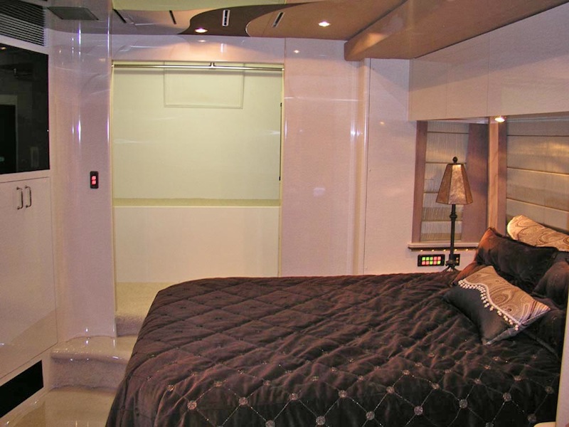 2006 Prevost Marathon XLII For Sale