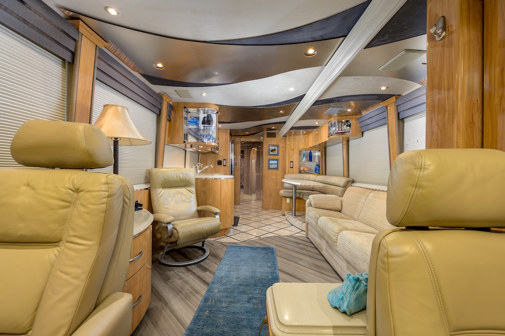 2006 Prevost  Marathon XLII  For Sale