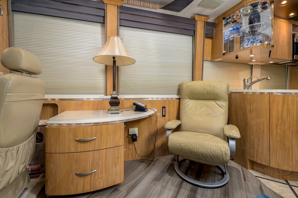 2006 Prevost  Marathon XLII  For Sale