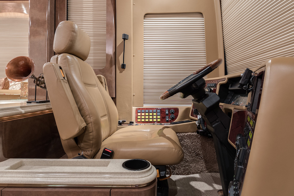 2006 Prevost Marathon XLII For Sale