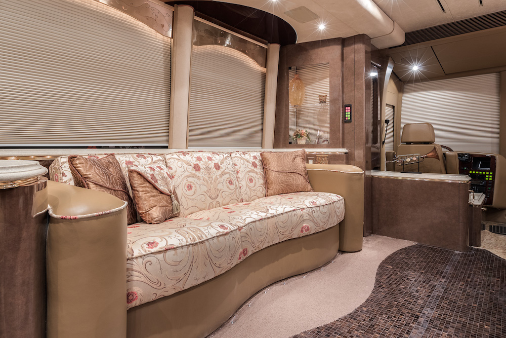 2006 Prevost Marathon XLII For Sale