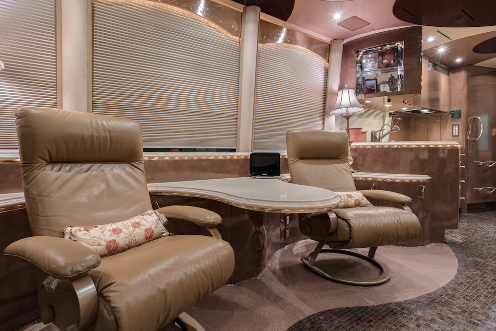 2006 Prevost Marathon XLII For Sale