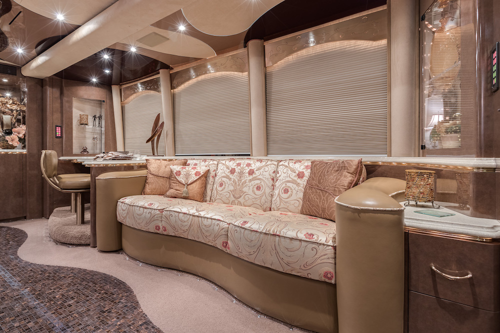 2006 Prevost Marathon XLII For Sale