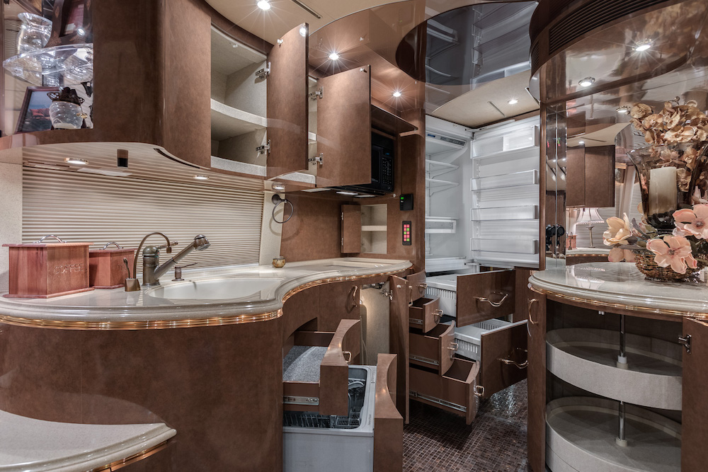 2006 Prevost Marathon XLII For Sale