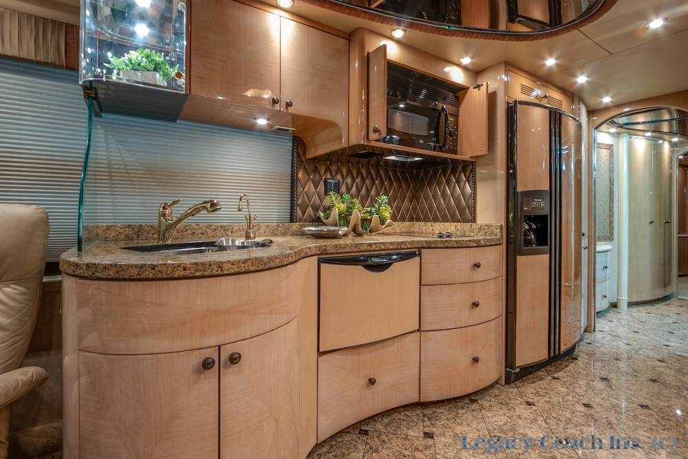 2006 Prevost Millennium H3-45 For Sale