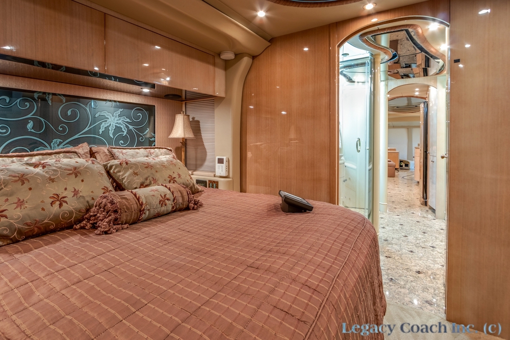 2006 Prevost Millennium H3-45 For Sale