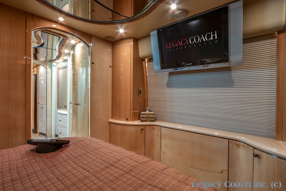 2006 Prevost Millennium H3-45 For Sale