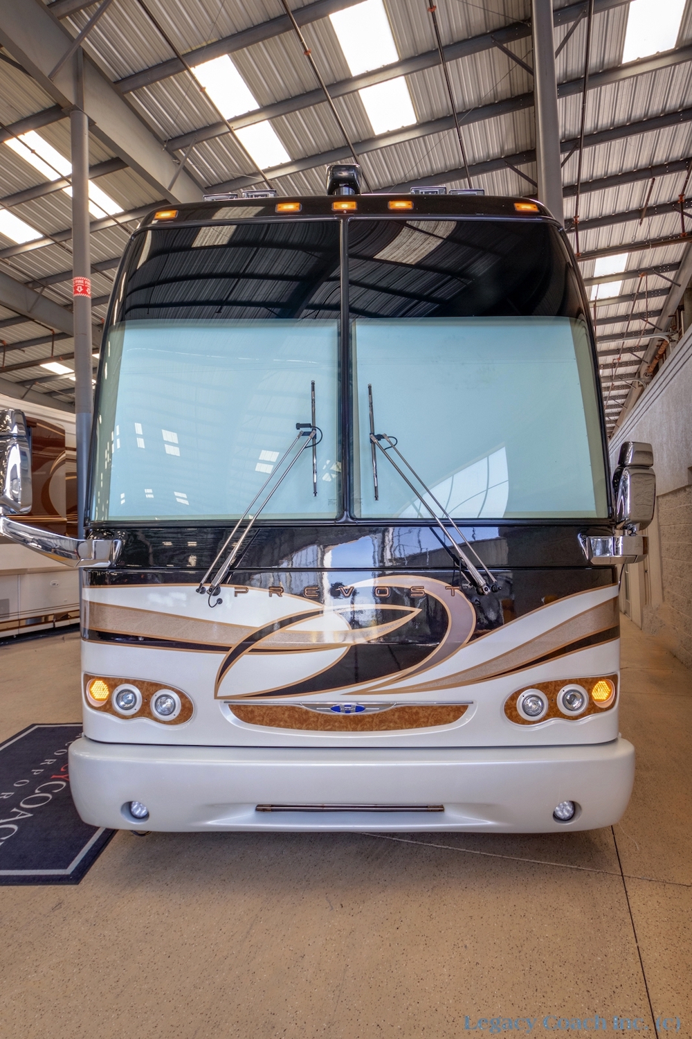 2006 Prevost Millennium H3-45 For Sale