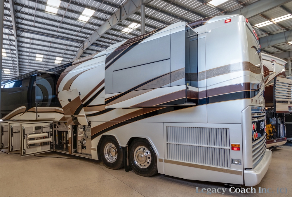 2006 Prevost Millennium H3-45 For Sale