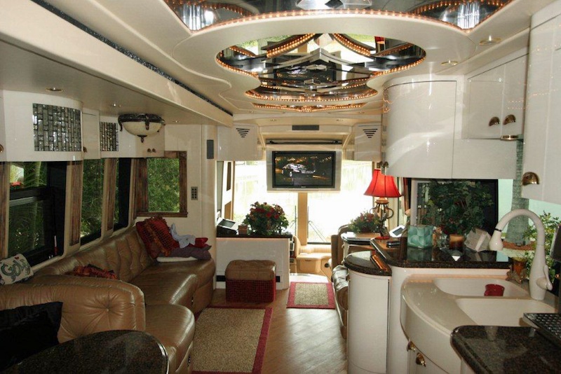 2006 Prevost Parliament H3-45 For Sale