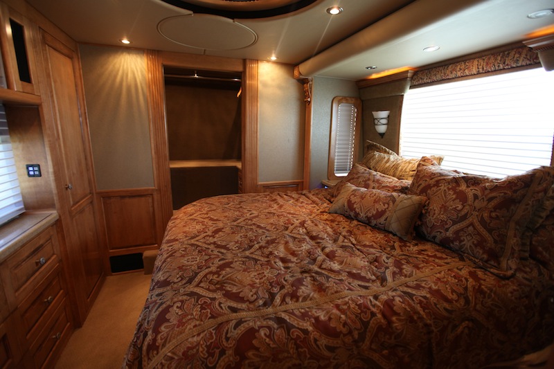 2006 Prevost Royale XLII For Sale