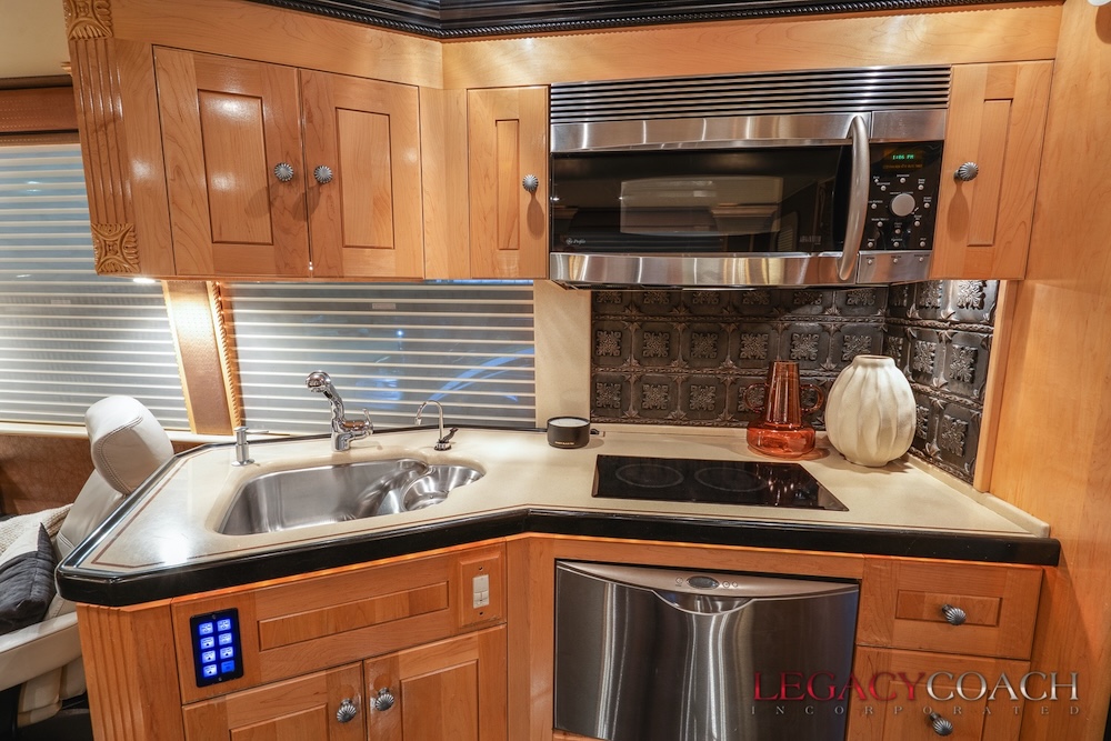 2006 Prevost Royale XLII For Sale