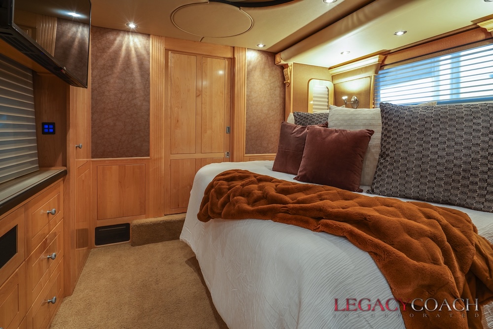 2006 Prevost Royale XLII For Sale