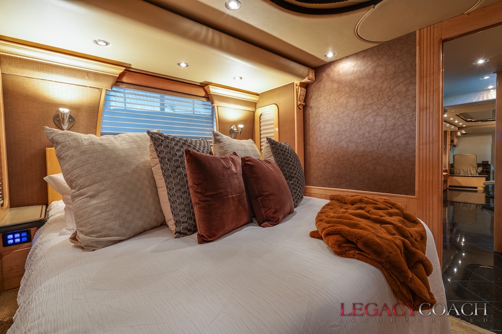 2006 Prevost Royale XLII For Sale