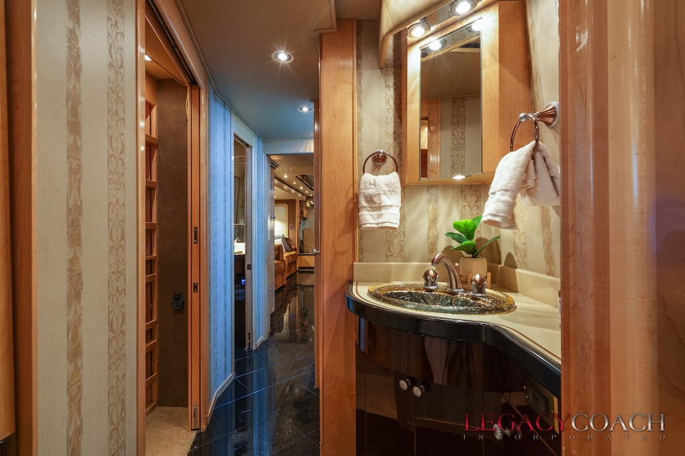 2006 Prevost Royale XLII For Sale