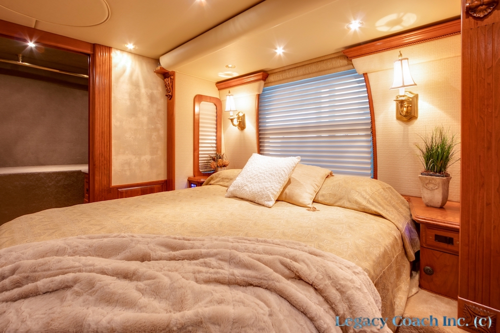 2006 Prevost Royale XLII For Sale