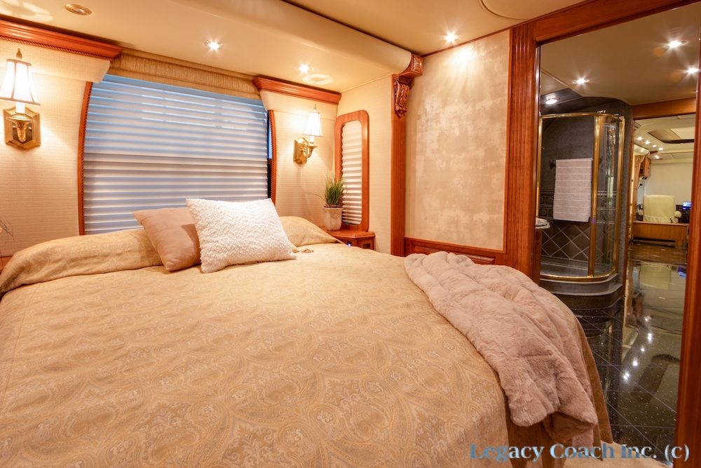 2006 Prevost Royale XLII For Sale