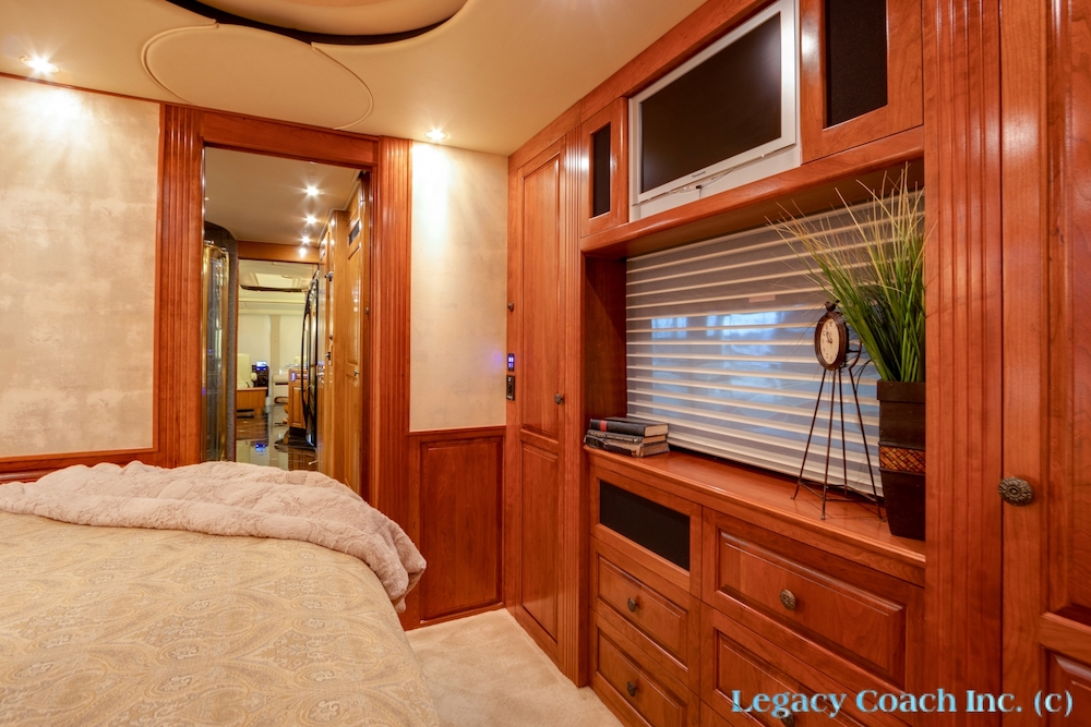 2006 Prevost Royale XLII For Sale