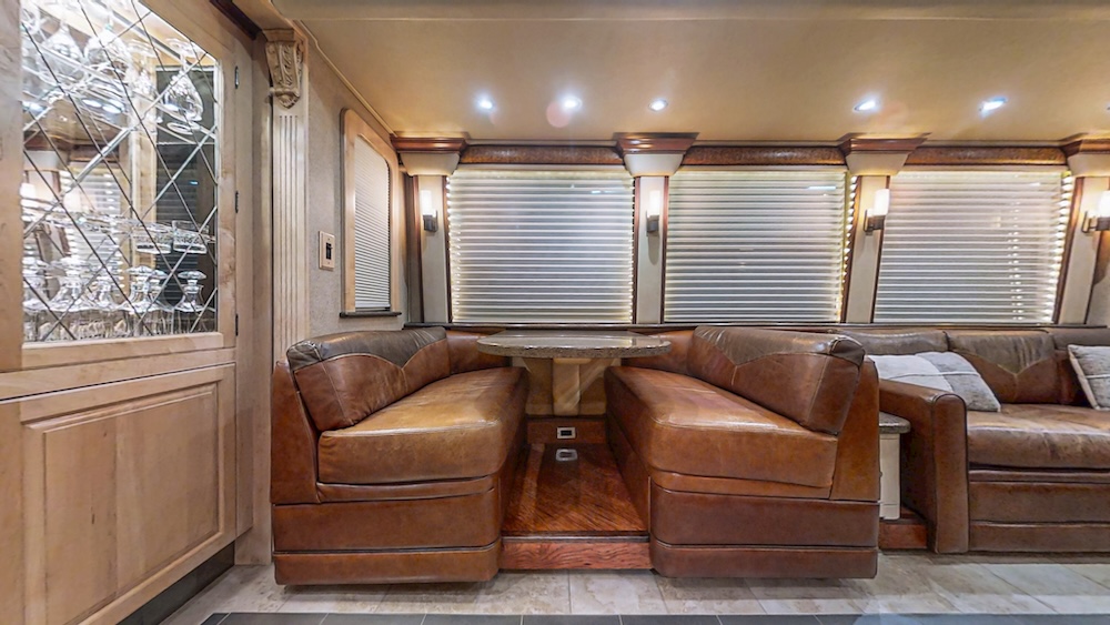 2006 Prevost Royale XLII For Sale