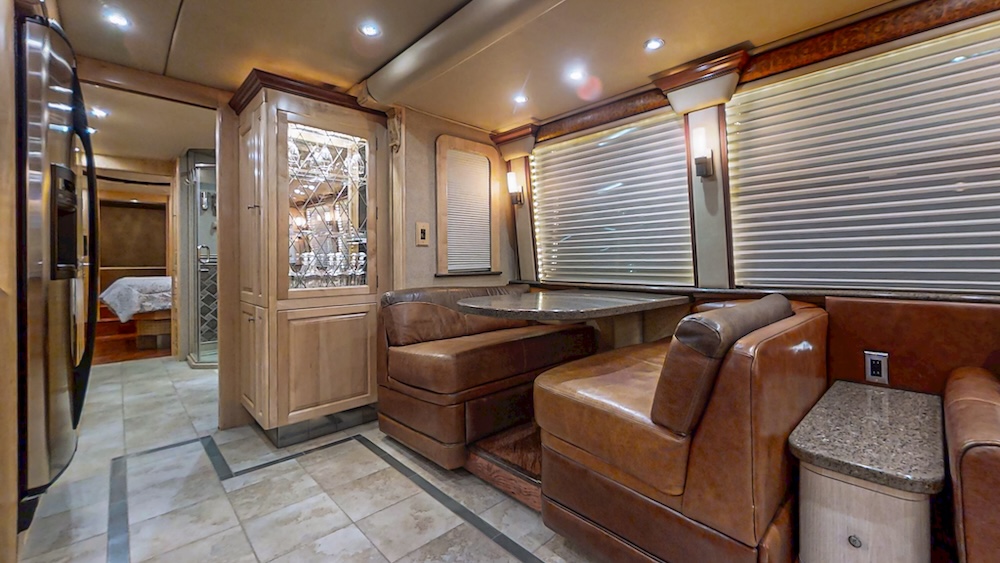 2006 Prevost Royale XLII For Sale
