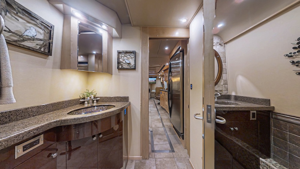 2006 Prevost Royale XLII For Sale