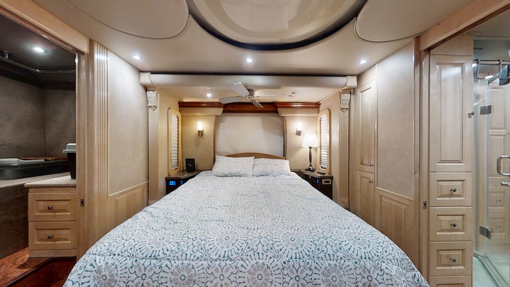 2006 Prevost Royale XLII For Sale