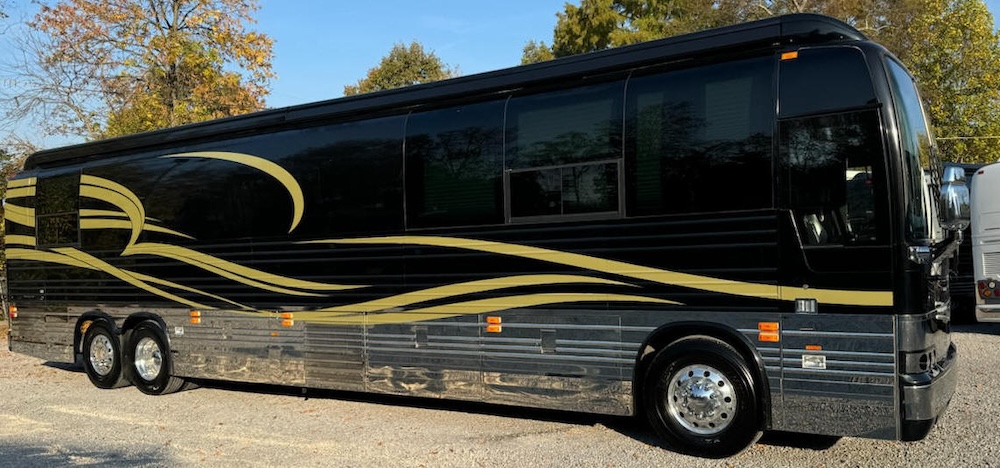 2006 Prevost XLII For Sale