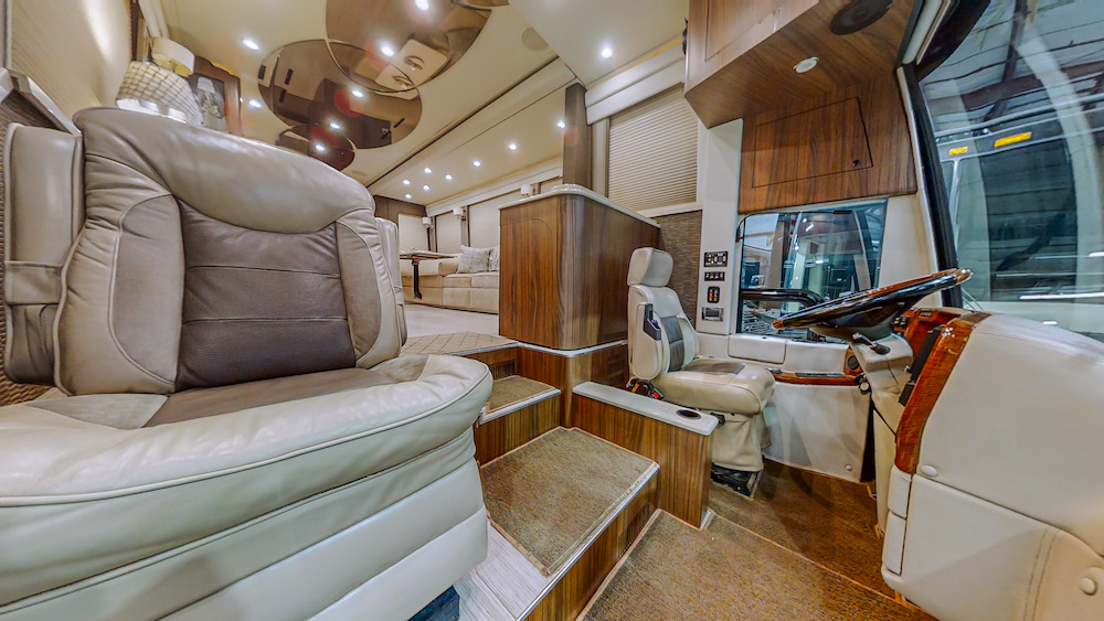 2007b Prevost Featherlite Amadas H3-45 For Sale