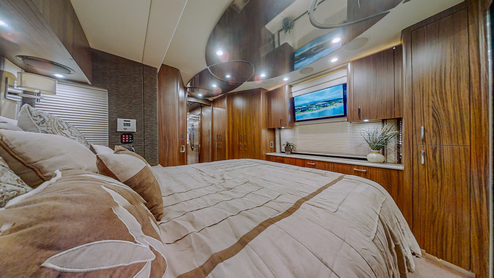 2007b Prevost Featherlite Amadas H3-45 For Sale