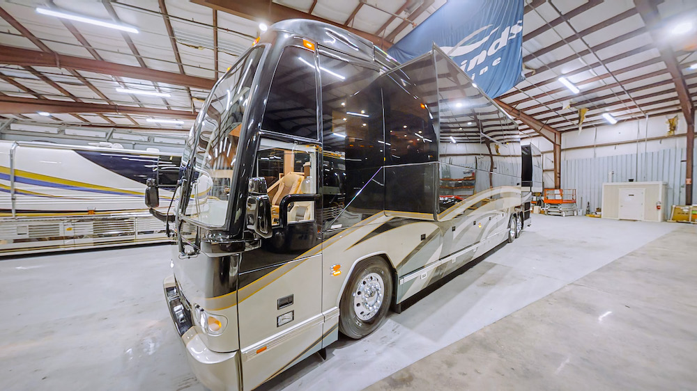 2007b Prevost Featherlite Amadas H3-45 For Sale