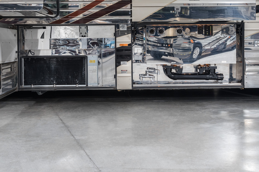 2007 Prevost Country Coach XLII For Sale