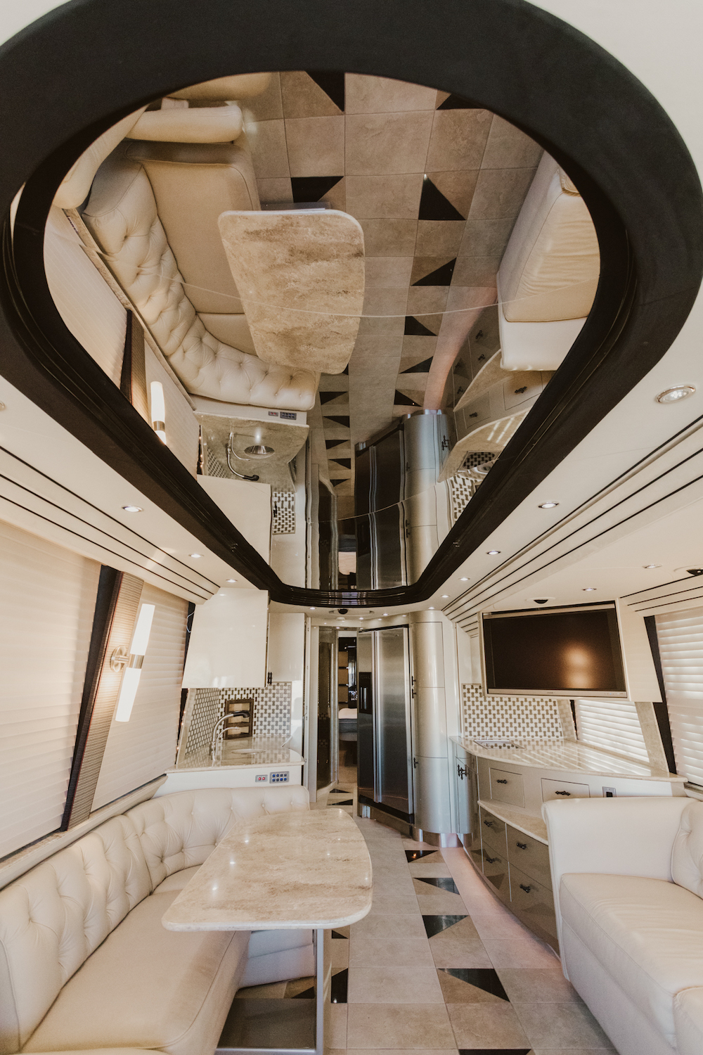 2007 Prevost Country Coach For Sale