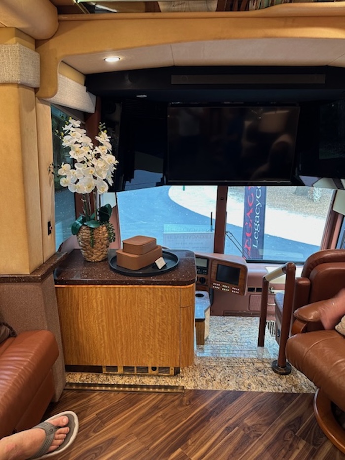 2007 Prevost Featherlite H3-45 For Sale