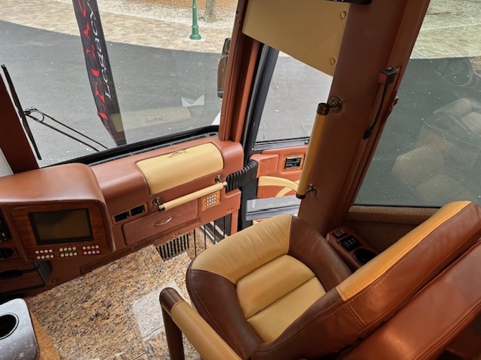 2007 Prevost Featherlite H3-45 For Sale